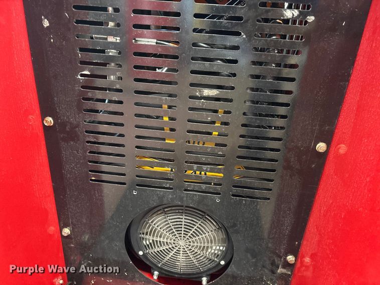 image for item EU0100 2023 Diggit SCL850 compact utility loader