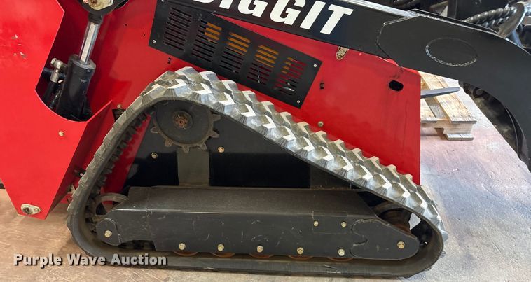 image for item EU0100 2023 Diggit SCL850 compact utility loader