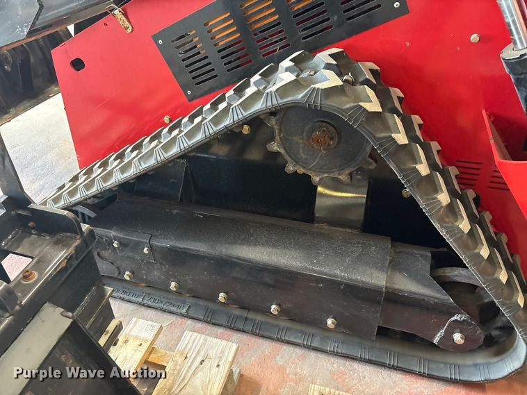 image for item EU0100 2023 Diggit SCL850 compact utility loader