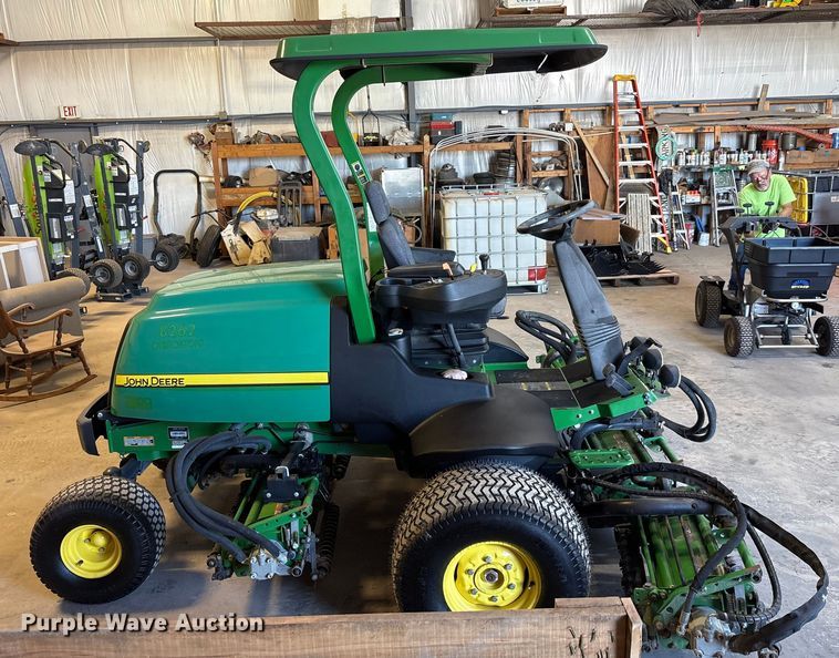 image for item EU0103 2012 John Deere 7700 PC FM reel mower