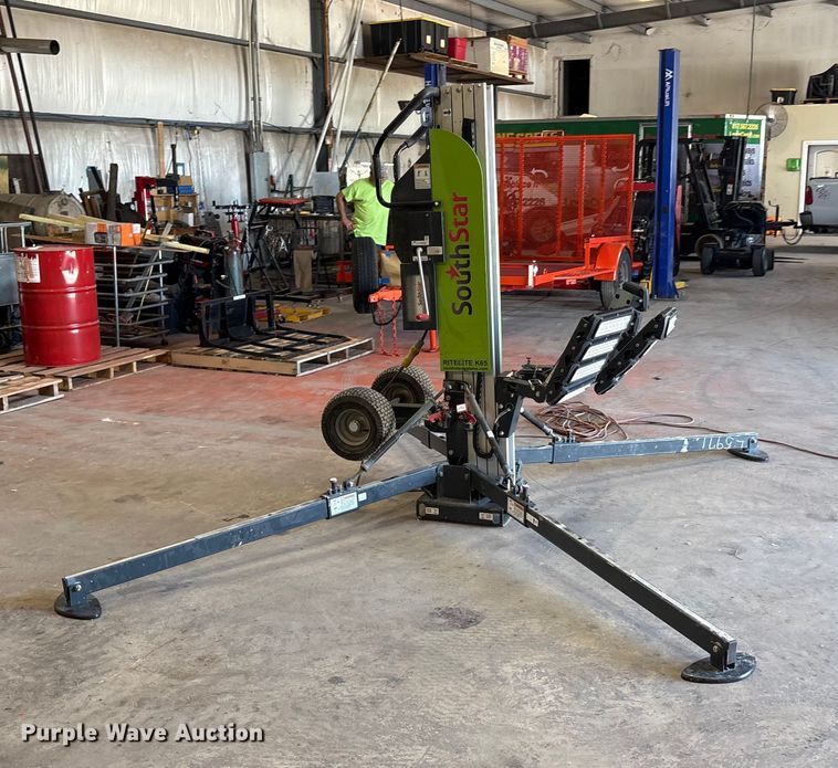 image for item EU0106 Right light K65 quad pod light plant