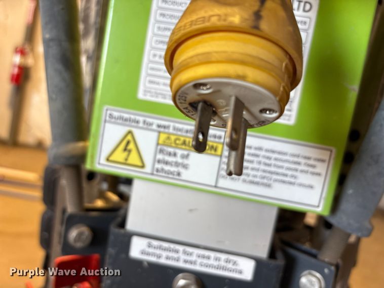 image for item EU0106 Right light K65 quad pod light plant