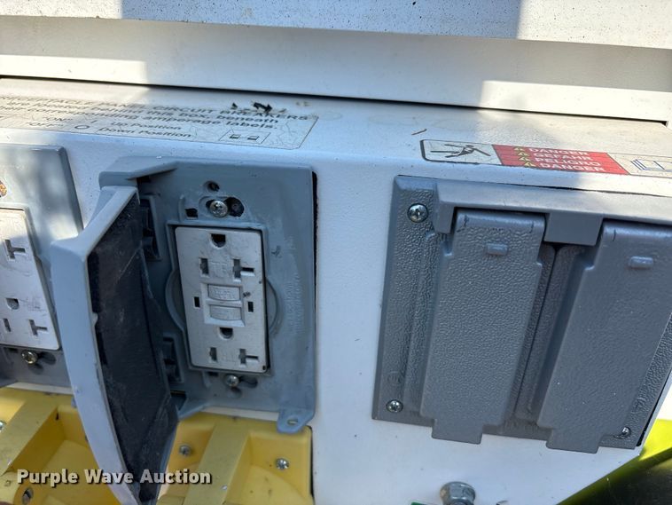 image for item EU0107 Light plant