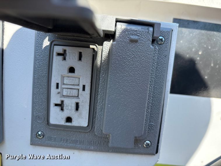 image for item EU0107 Light plant