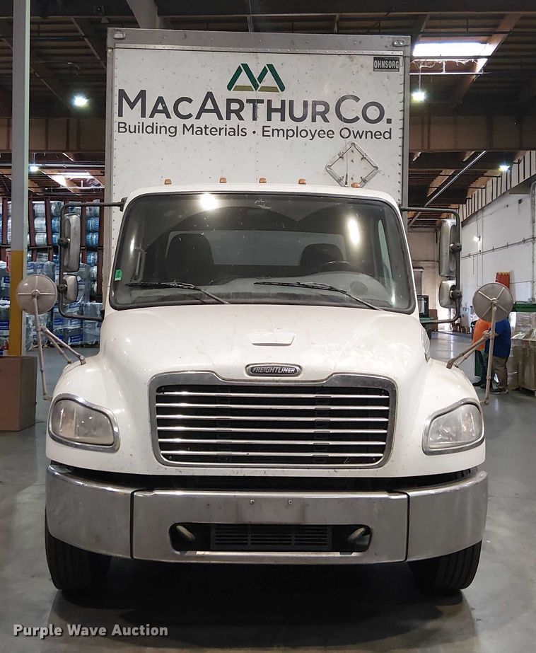 image for item EU2508 2018 Freightliner M2 side curtain box truck