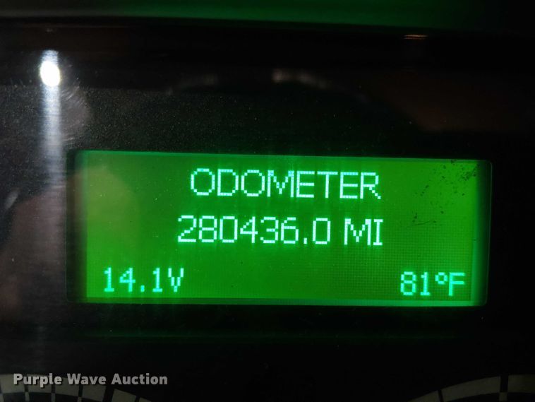 image for item EU2508 2018 Freightliner M2 side curtain box truck