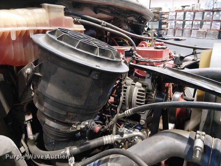 image for item EU2508 2018 Freightliner M2 side curtain box truck