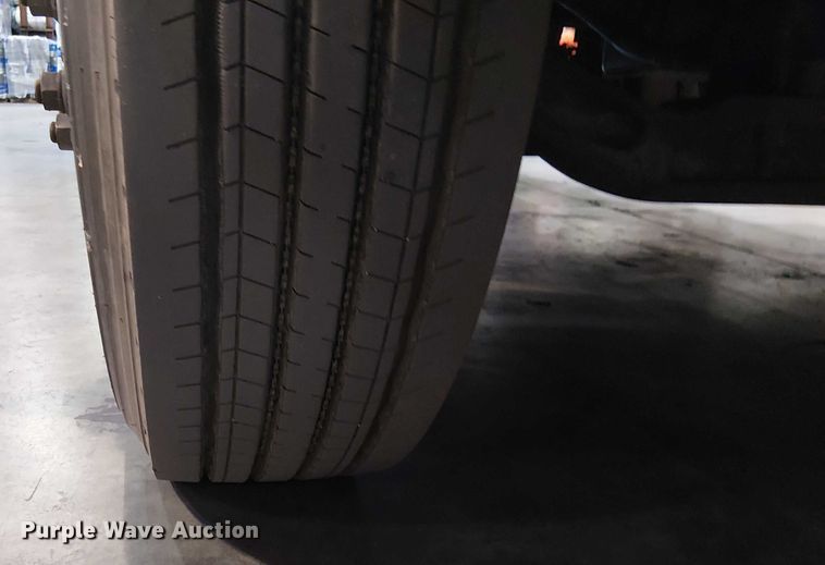 image for item EU2508 2018 Freightliner M2 side curtain box truck