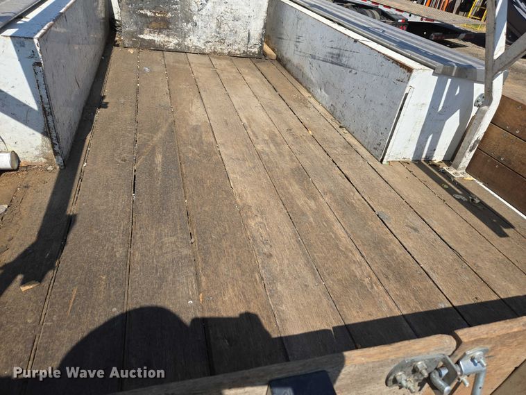 image for item EU2530 2016 Ford F450 Super Duty XL utility / service truck