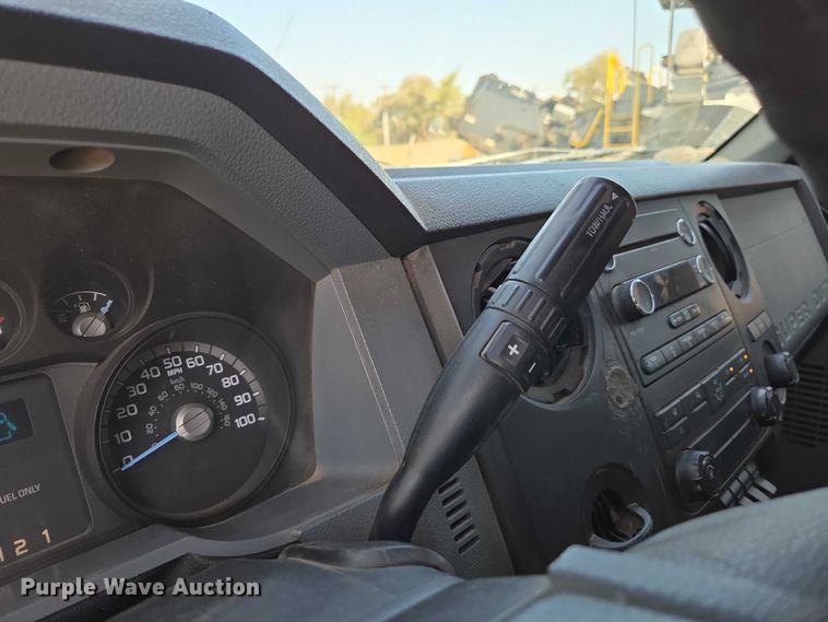 image for item EU2530 2016 Ford F450 Super Duty XL utility / service truck