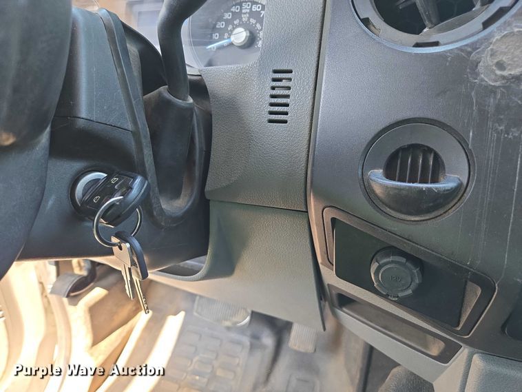 image for item EU2530 2016 Ford F450 Super Duty XL utility / service truck