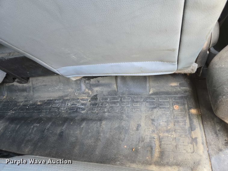 image for item EU2530 2016 Ford F450 Super Duty XL utility / service truck