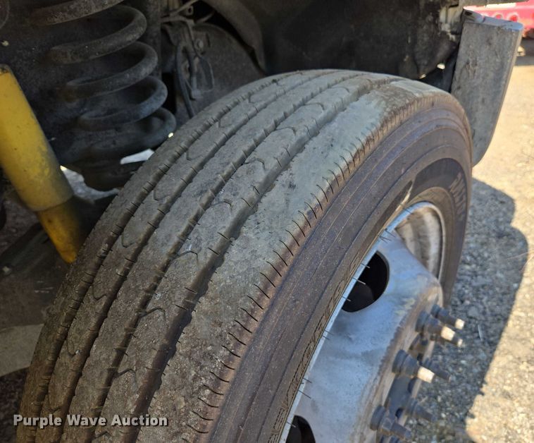 image for item EU2530 2016 Ford F450 Super Duty XL utility / service truck