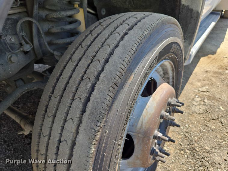 image for item EU2530 2016 Ford F450 Super Duty XL utility / service truck