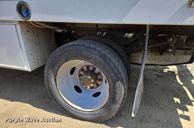 image for item EU2530 2016 Ford F450 Super Duty XL utility / service truck