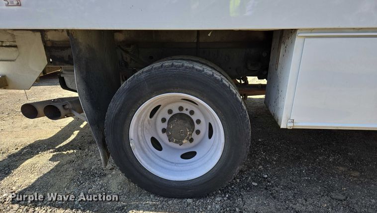 image for item EU2530 2016 Ford F450 Super Duty XL utility / service truck