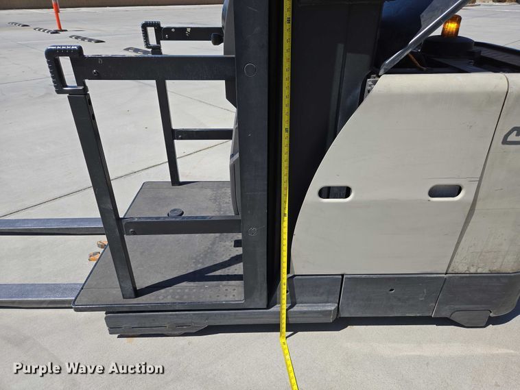 image for item EU2532 2017 Crown SP3520-30 order picker