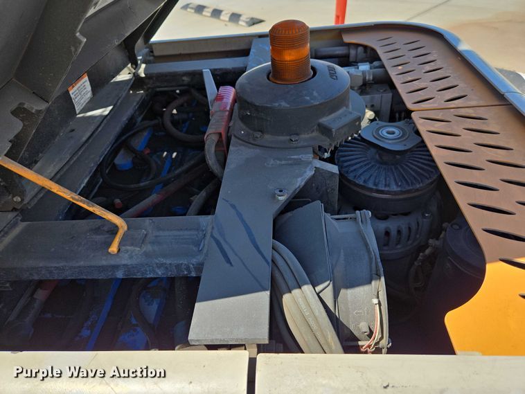 image for item EU2532 2017 Crown SP3520-30 order picker