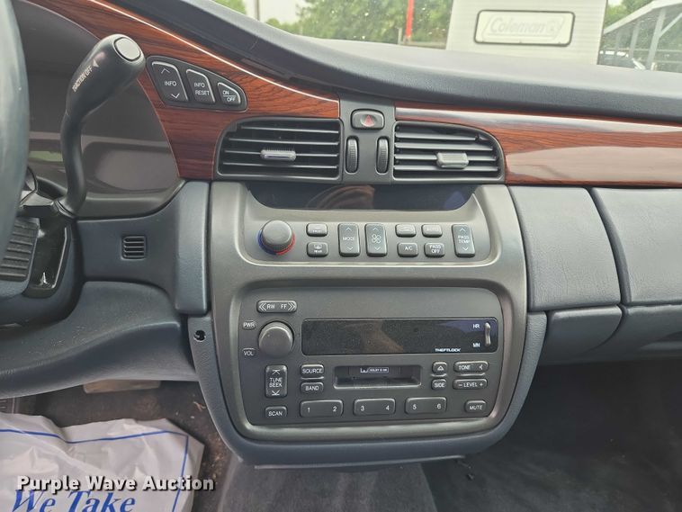 image for item EU3531 2000 Cadillac Krystal Koach Base limousine