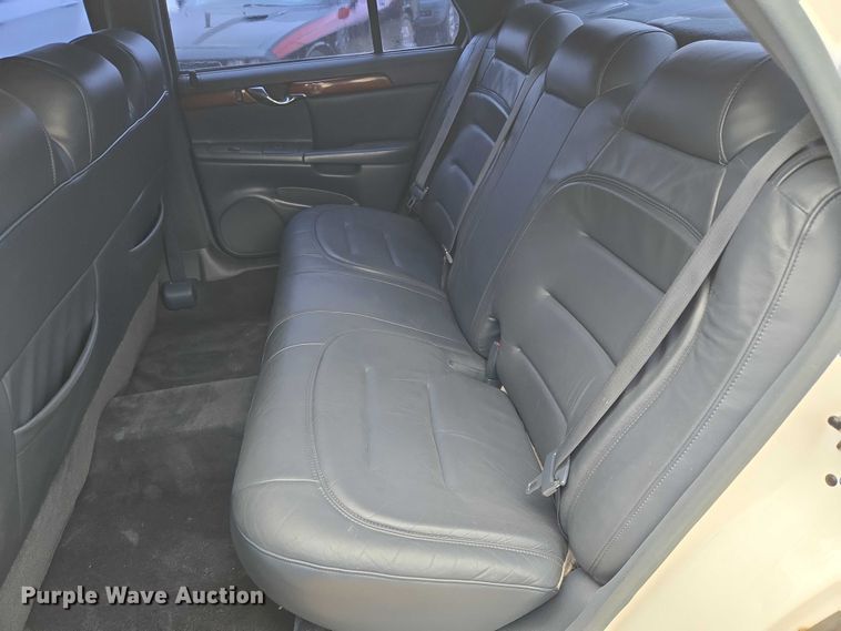 image for item EU3531 2000 Cadillac Krystal Koach Base limousine