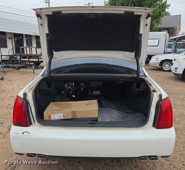 image for item EU3531 2000 Cadillac Krystal Koach Base limousine