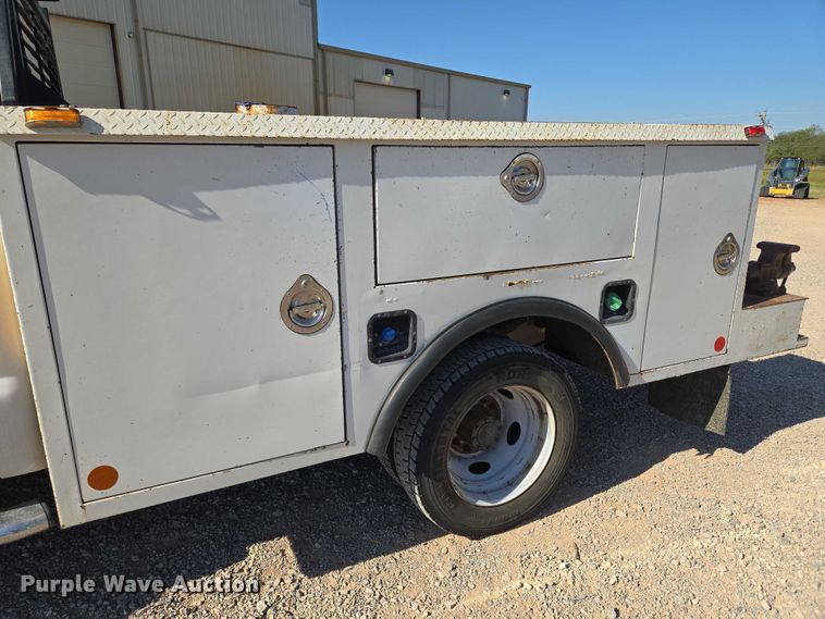 image for item EU3628 2012 Ford F550 Super Duty Crew Cab utility / service truck