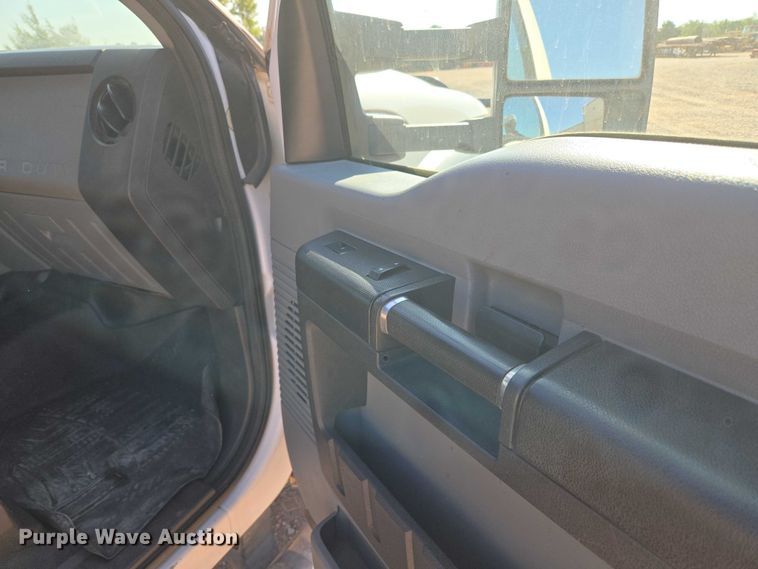 image for item EU3628 2012 Ford F550 Super Duty Crew Cab utility / service truck