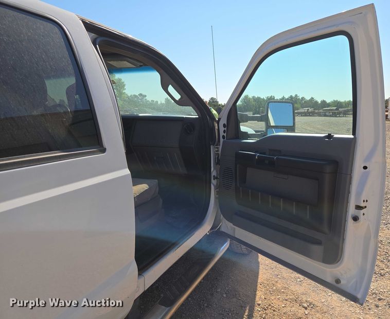 image for item EU3628 2012 Ford F550 Super Duty Crew Cab utility / service truck