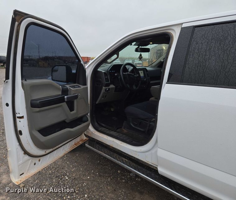 image for item EU3634 2019 Ford F150 XLT SuperCrew pickup truck