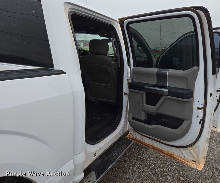 image for item EU3634 2019 Ford F150 XLT SuperCrew pickup truck