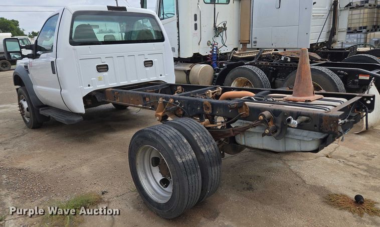 image for item EU3645 2008 Ford F450 Super Duty truck cab and chassis
