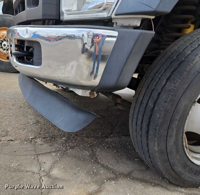 image for item EU3645 2008 Ford F450 Super Duty truck cab and chassis