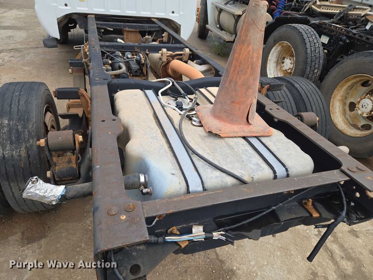 image for item EU3645 2008 Ford F450 Super Duty truck cab and chassis