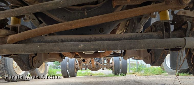 image for item EU3645 2008 Ford F450 Super Duty truck cab and chassis