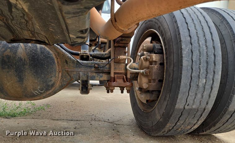 image for item EU3645 2008 Ford F450 Super Duty truck cab and chassis