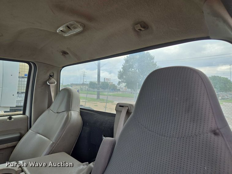 image for item EU3645 2008 Ford F450 Super Duty truck cab and chassis