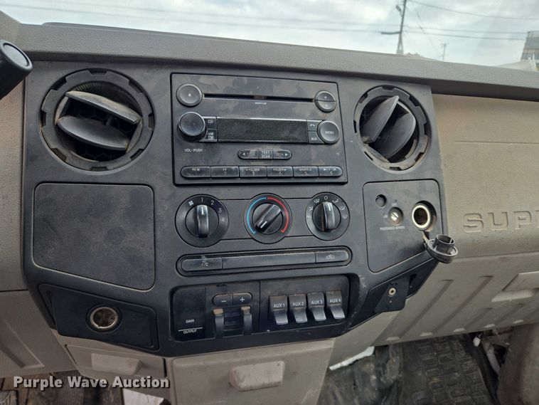 image for item EU3645 2008 Ford F450 Super Duty truck cab and chassis