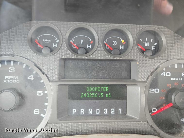 image for item EU3645 2008 Ford F450 Super Duty truck cab and chassis