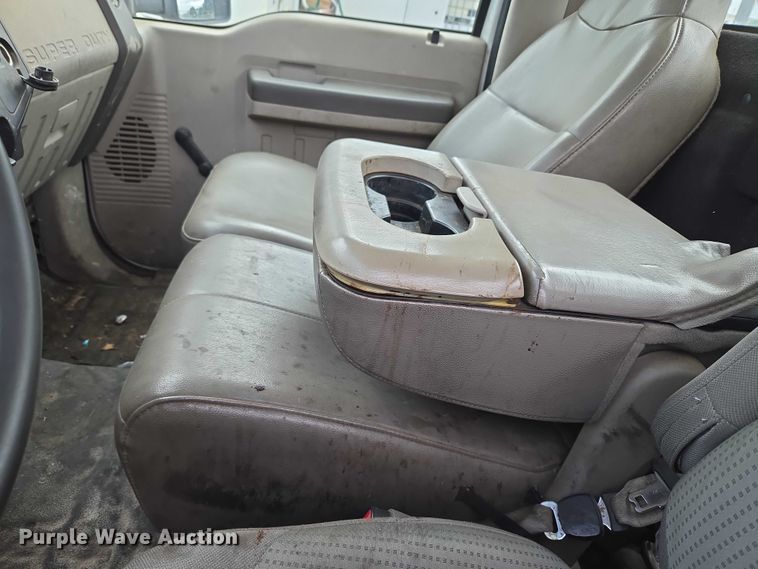 image for item EU3645 2008 Ford F450 Super Duty truck cab and chassis