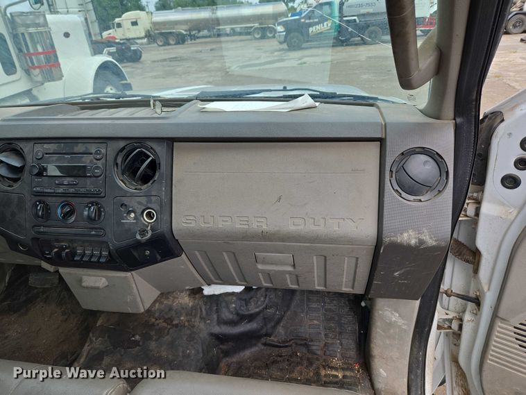 image for item EU3645 2008 Ford F450 Super Duty truck cab and chassis