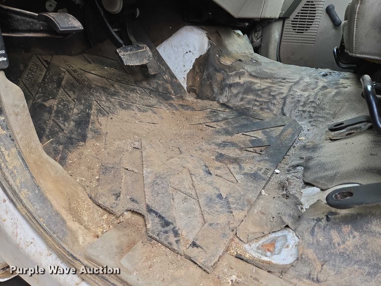 image for item EU3645 2008 Ford F450 Super Duty truck cab and chassis