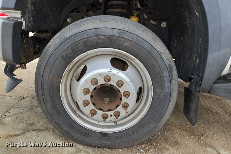 image for item EU3645 2008 Ford F450 Super Duty truck cab and chassis