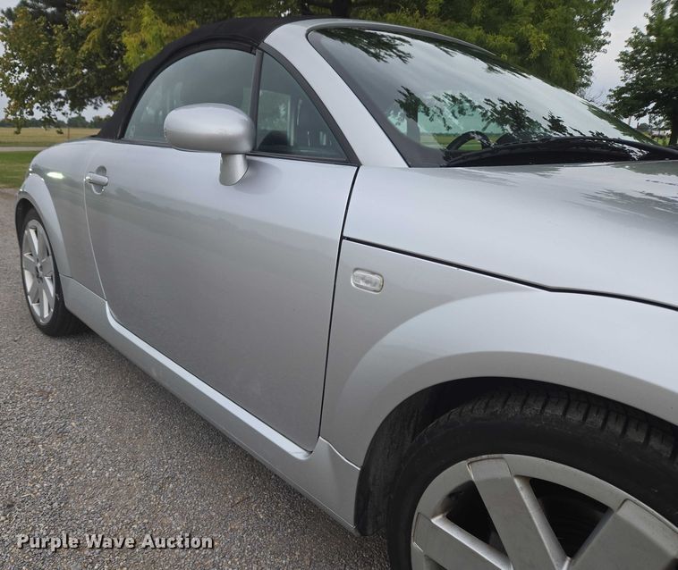 image for item EU3670 2003 Audi TT convertible