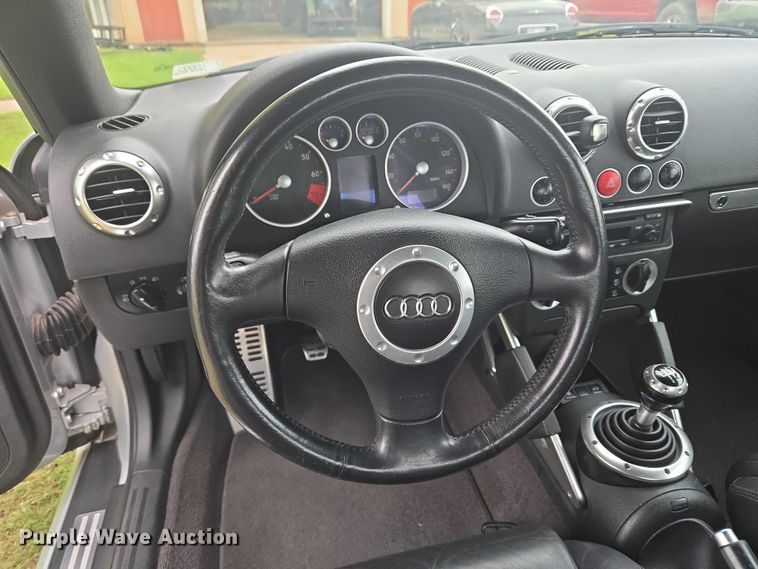 image for item EU3670 2003 Audi TT convertible