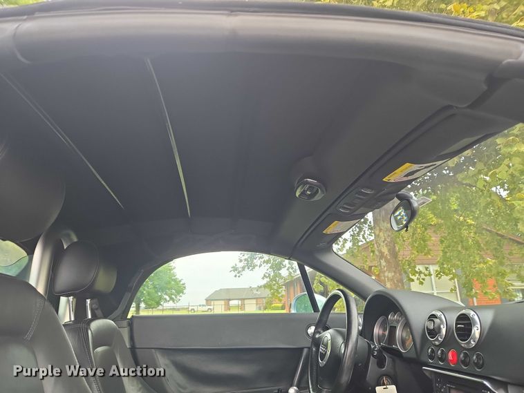 image for item EU3670 2003 Audi TT convertible