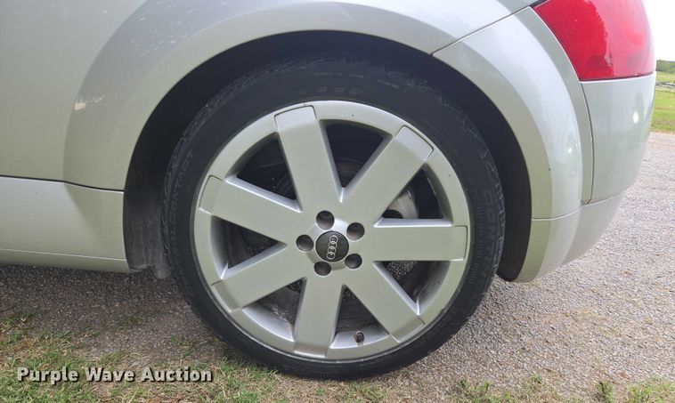 image for item EU3670 2003 Audi TT convertible