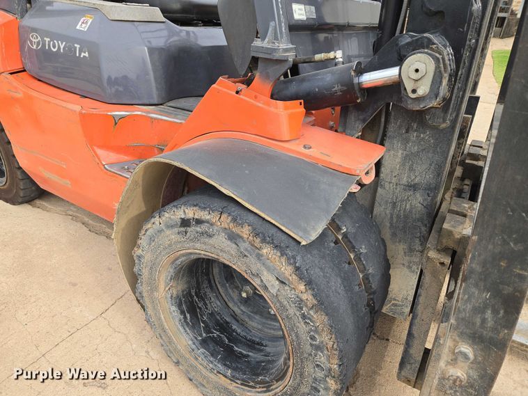 image for item EU3696 Toyota 7FDU35 forklift