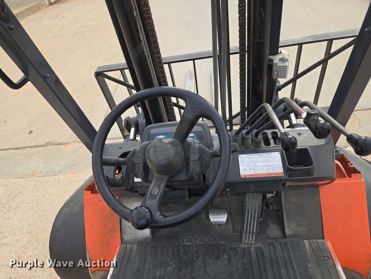 image for item EU3696 Toyota 7FDU35 forklift