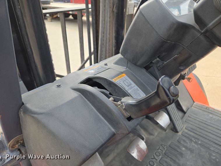 image for item EU3696 Toyota 7FDU35 forklift