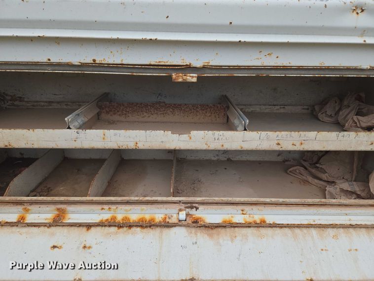 image for item EU3699 2003 International 7400 digger derrick truck